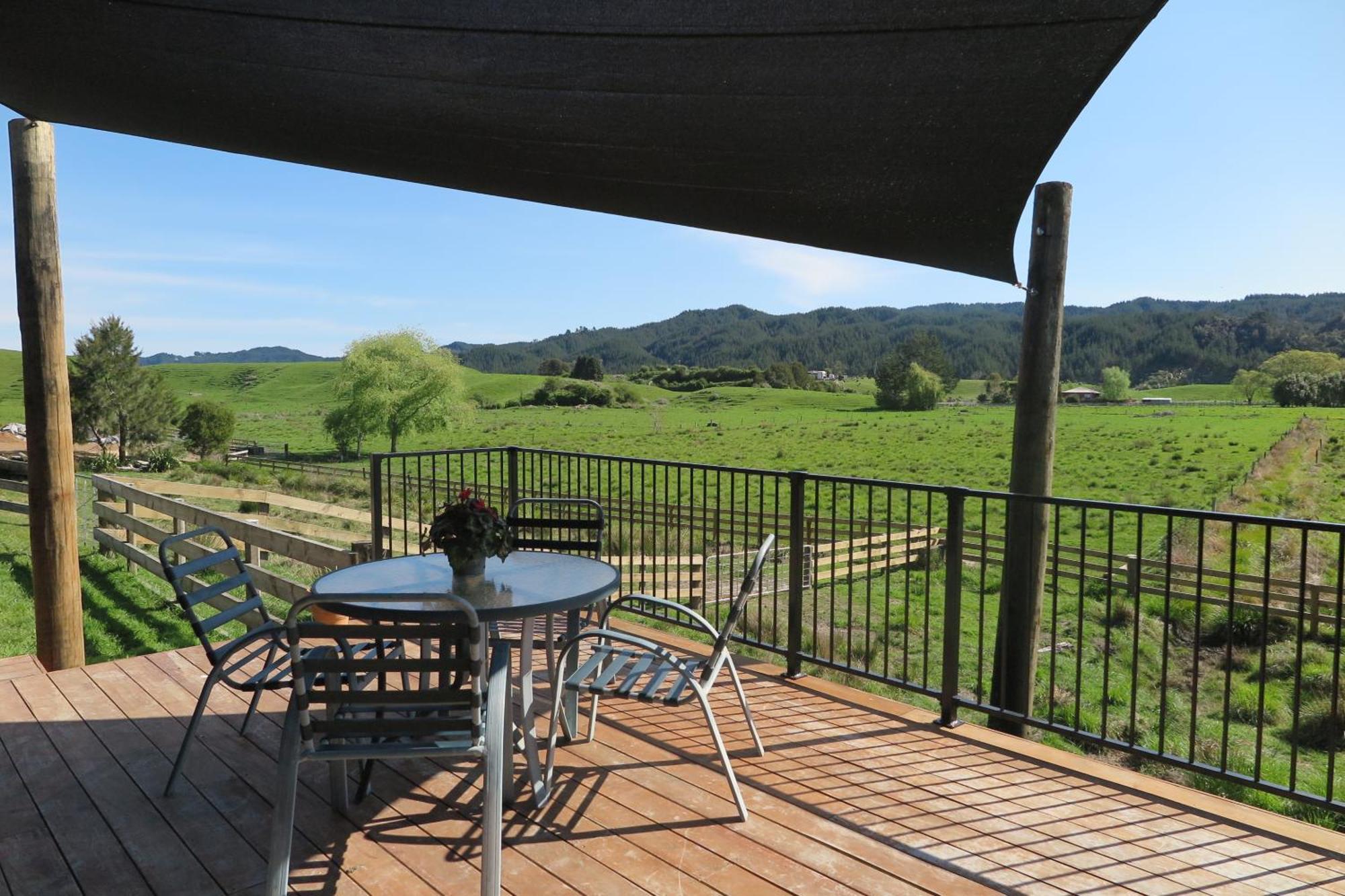 Taneatua White Pine Bush Cabins מראה חיצוני תמונה
